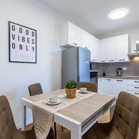 Apartament Colombo Palace - Viale Colombo 358 Quartu SantʼElena