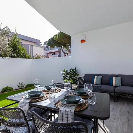 Colombo Palace - Viale Colombo 358