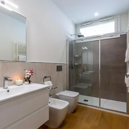 דירה Colombo Palace - Viale Colombo 358 *