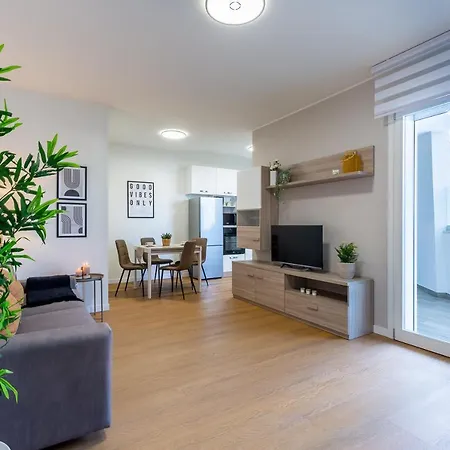 דירה Colombo Palace - Viale Colombo 358 Quartu SantʼElena
